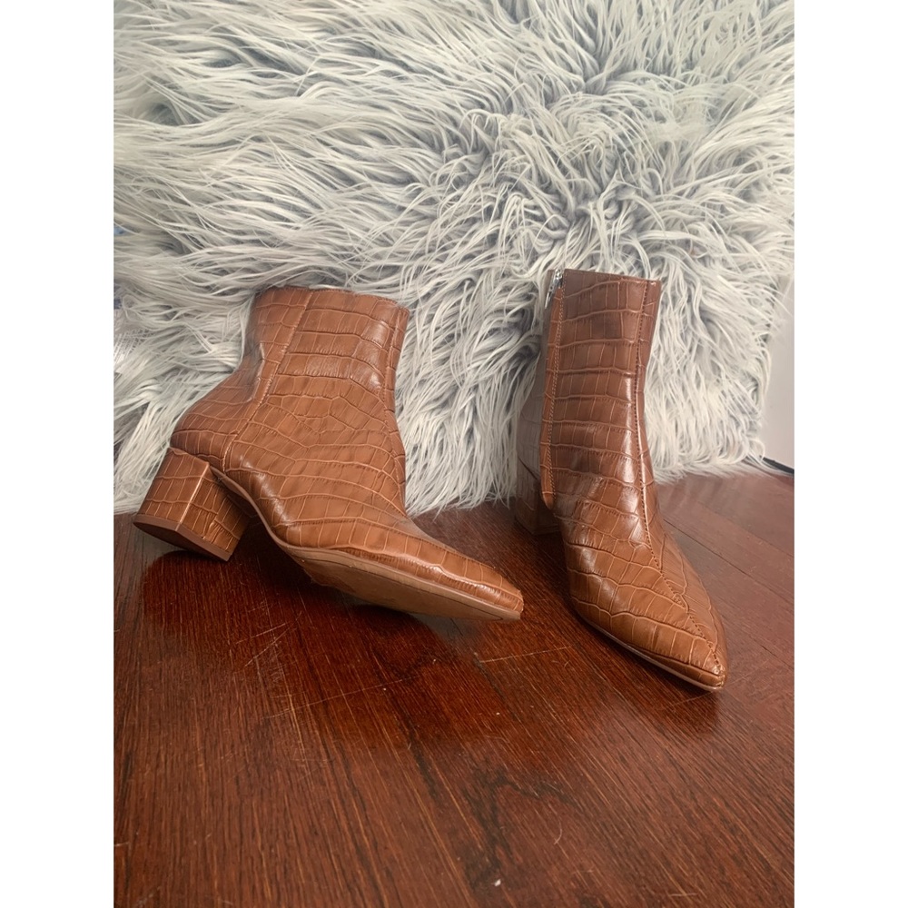 🤍NEW🤍 Dolce Vita Bel Booties